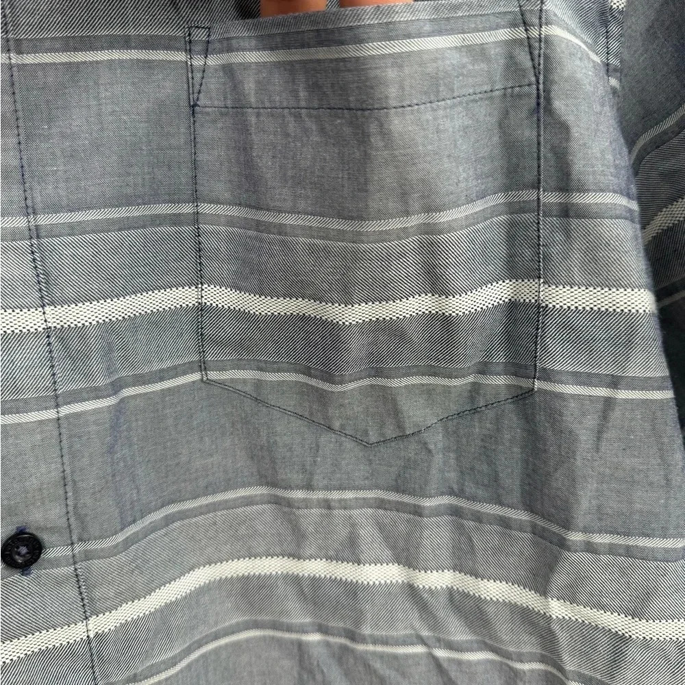 PATAGONIA 'Fezzman Shirt' Mens Short Sleeve Button Up Lightweight Casual XL - Picture 2 of 8